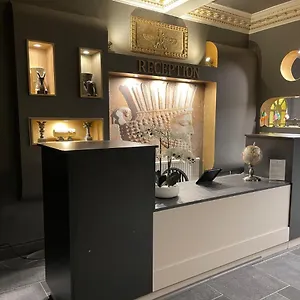 White Rose And Restaurant Hotel